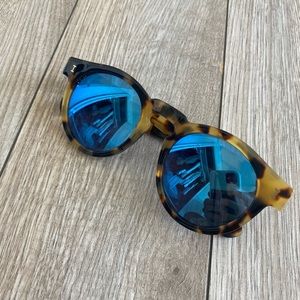 Illesteva sunglasses